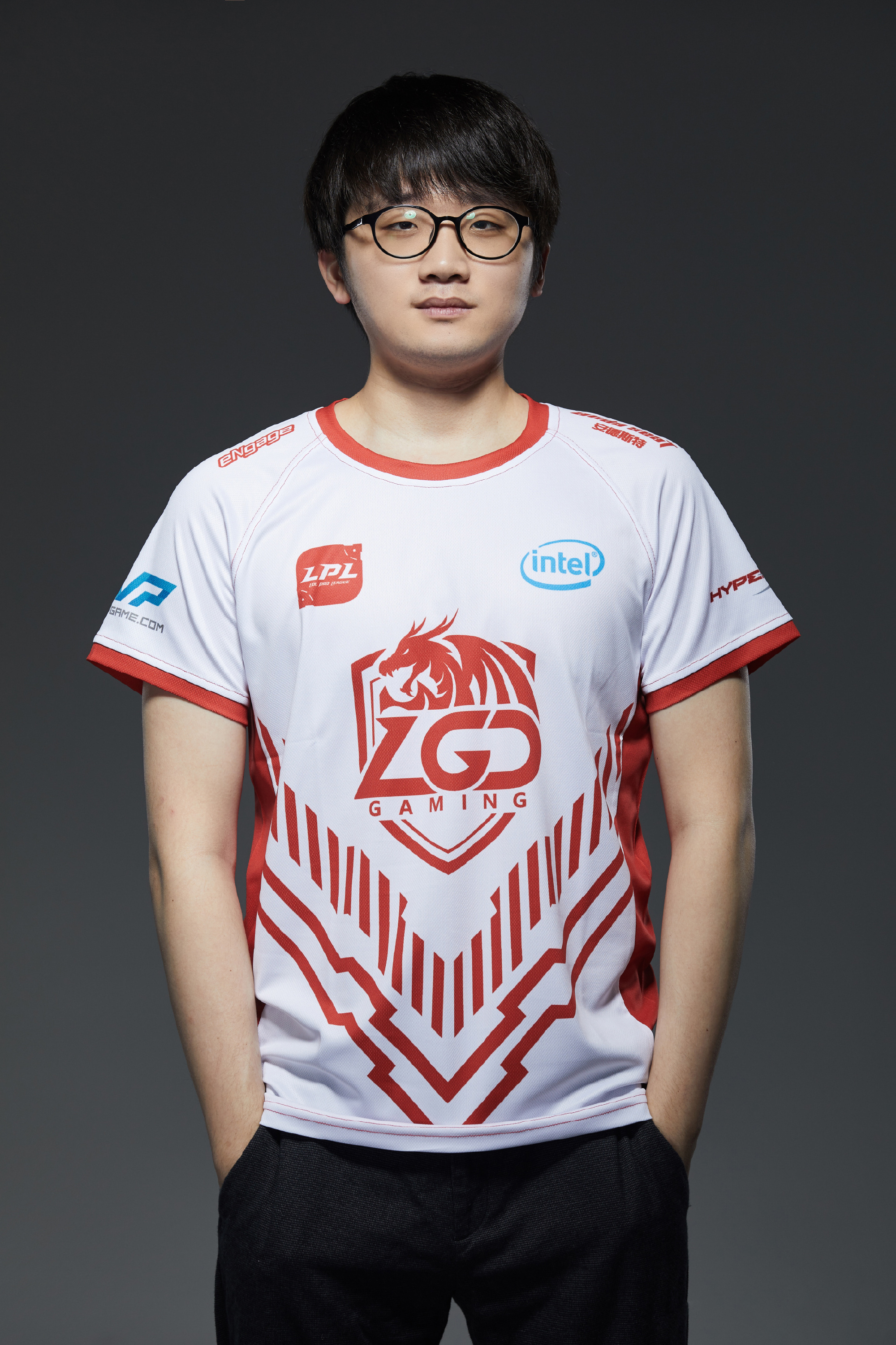 LGD翻盘V5,Viper打出惊人五杀激烈交锋八强赛,引爆全场热议 LGD翻盘V5,Viper打出惊人五杀激烈交锋八强赛,引爆全场热议