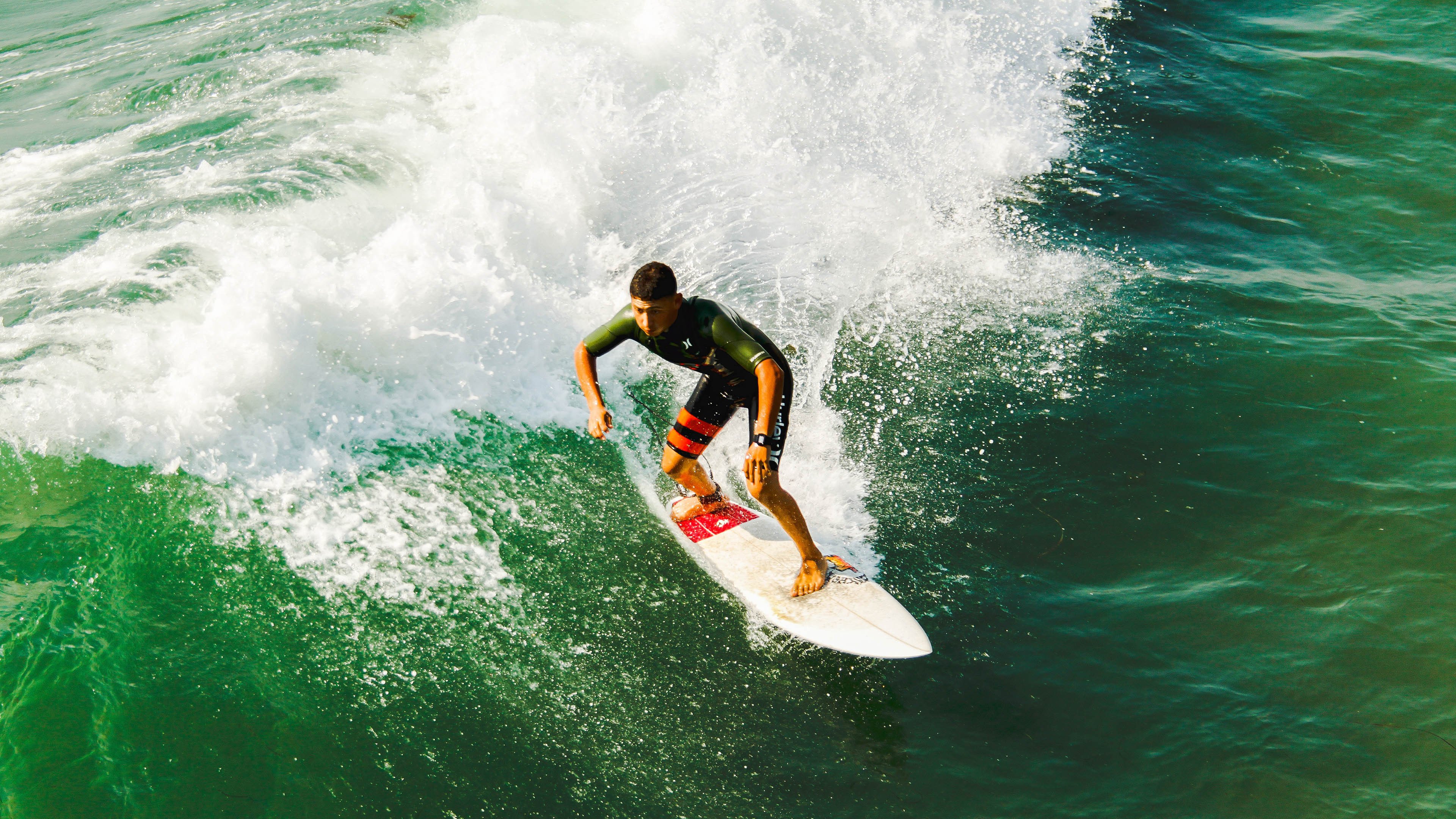 开云体育app-死神降临盐湖城！库里连飙11分导演逆转，爵士主场灼伤公牛